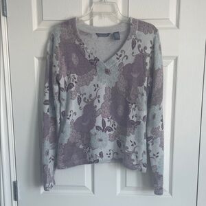 Hillard & Hanson Angora Purple and Gray Floral V-Neck Sweater
